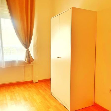 Central Spacious Flat Budapest Exterior photo