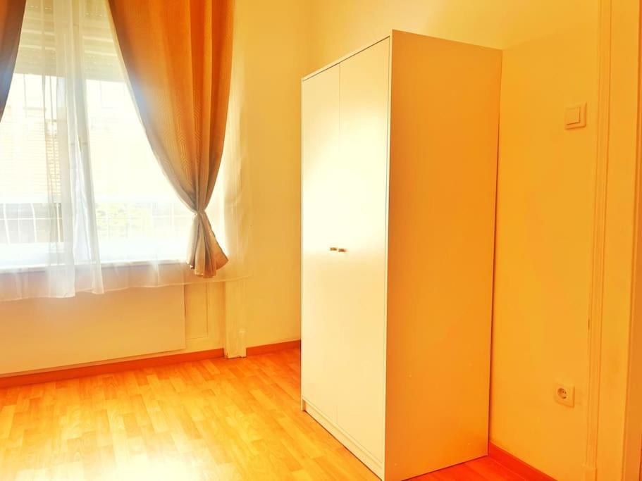 Central Spacious Flat Budapest Exterior photo